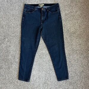 Democracy 'Ab' technology Dark Wash Skinny Jeans, Size 14‎
